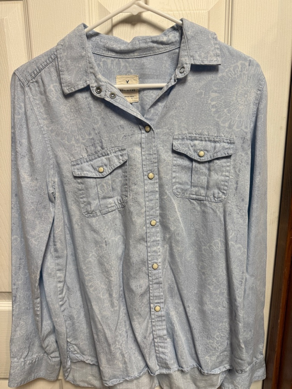 American Eagle Outfitters Pale Blue Floral-Print Button Down Shirt